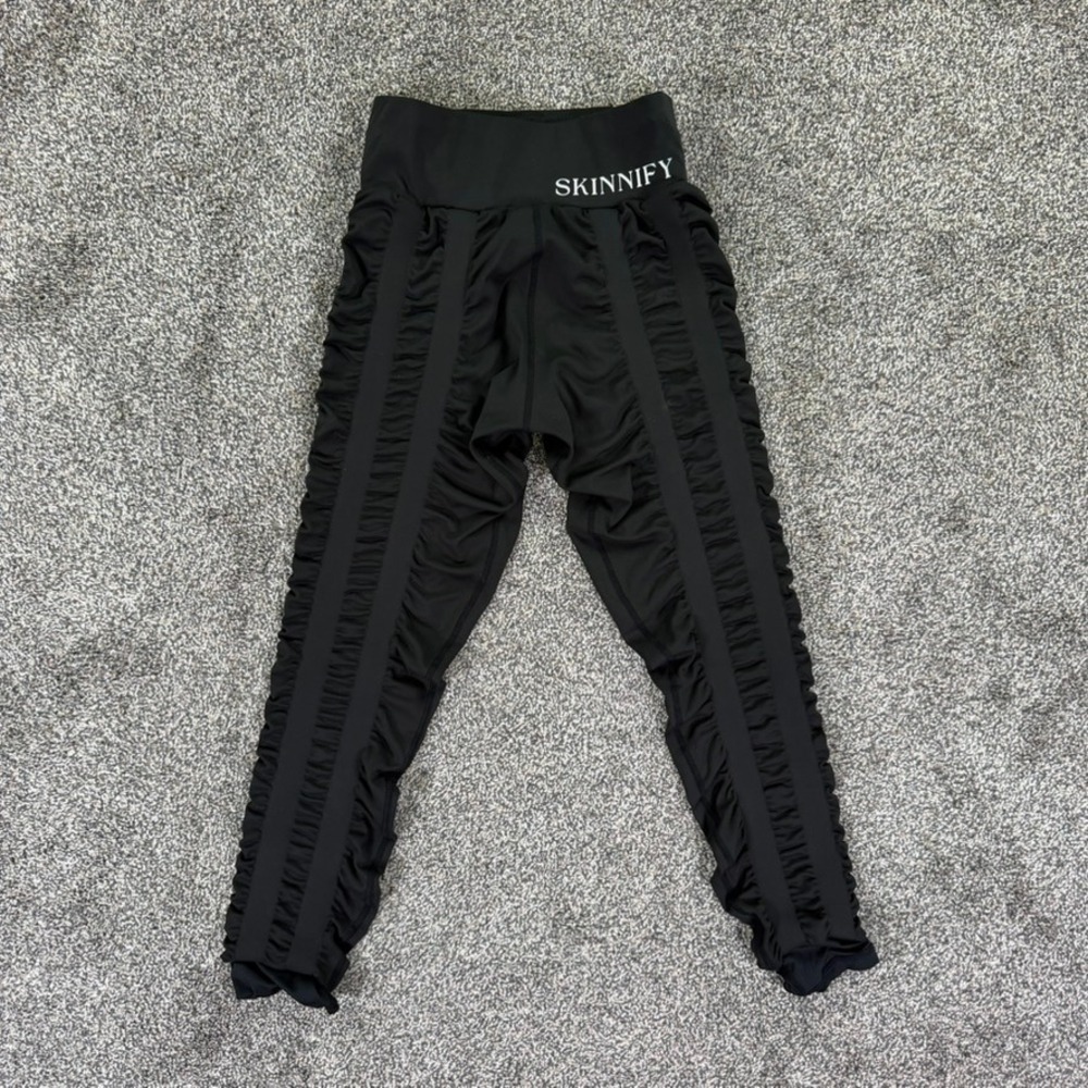 Skinnify Black Ruched High Waisted Leggings Womens Medium Textured Yoga Pants